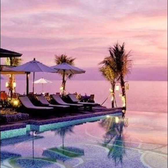 Closet CLOSING Feb/March 2002 - Picture 2 of 3